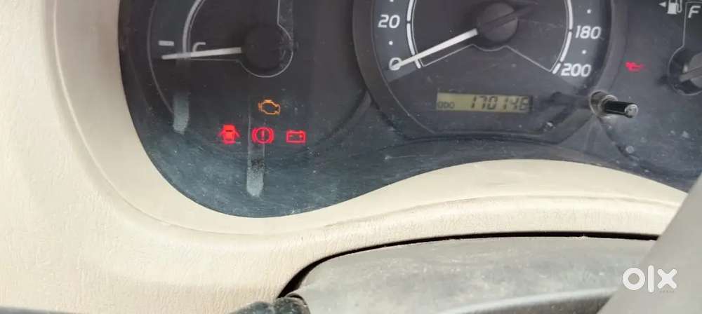 Toyota Innova 2005 Diesel 170000 Km Driven