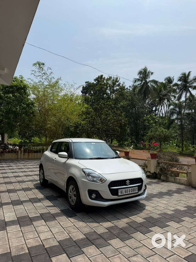 Maruti Suzuki Swift Vxi Optional, 2022, Petrol