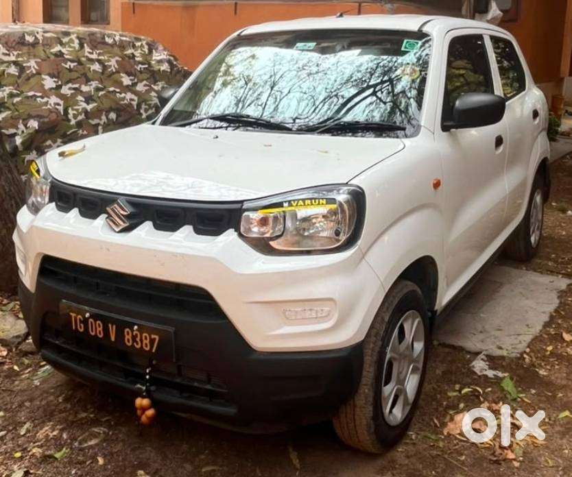 Maruti Suzuki S-presso Vxi, 2025, Petrol