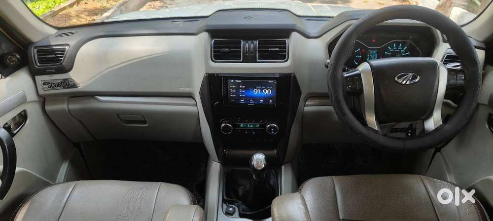 Mahindra Scorpio S10, 2015, Diesel