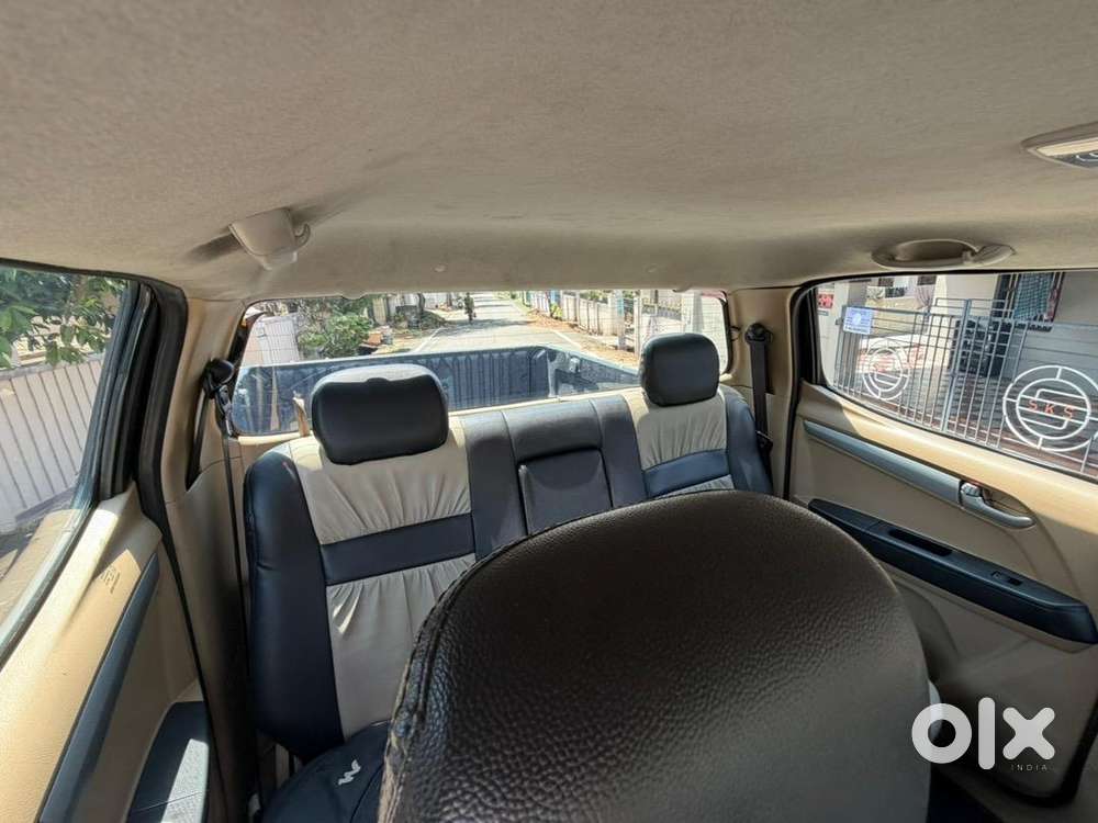 Isuzu V-cross 2016 Diesel Well Maintained