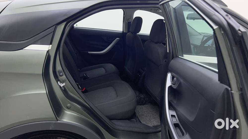 Tata Nexon 1.2 Revotron Xm Plus (s), 2023, Petrol