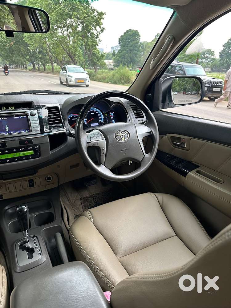 Toyota Fortuner Diesel 2012