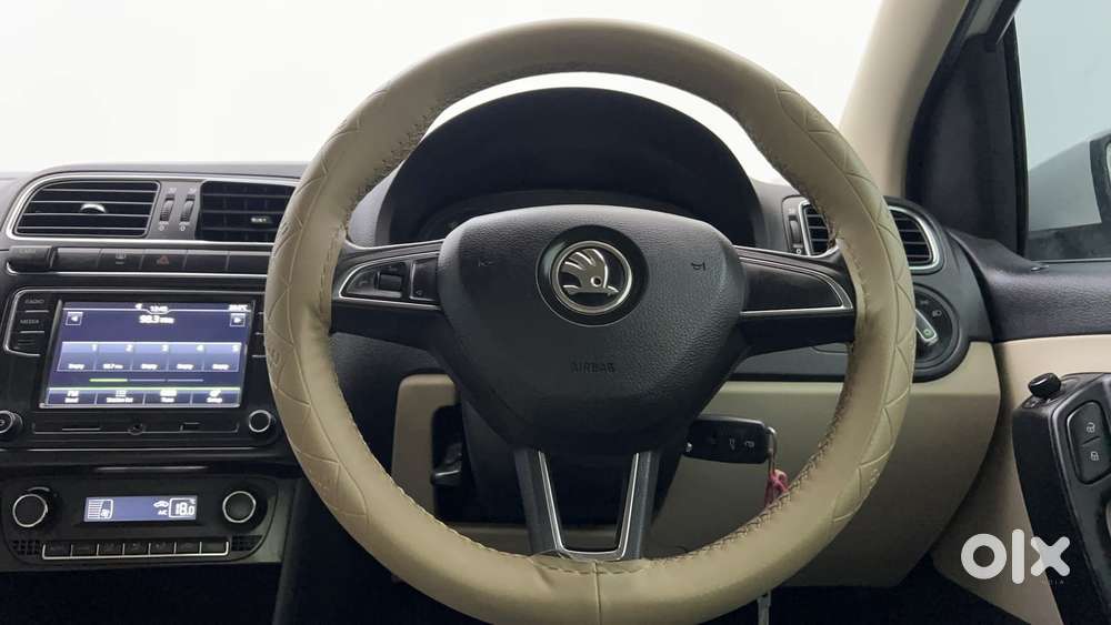 Skoda Rapid 1.5 Tdi Style/1.5 At Style, 2021, Petrol