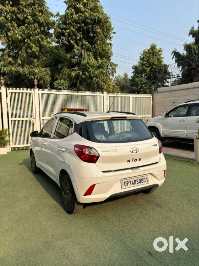 Hyundai Grand I10 Nios Corprate Edition 1.2 At, 2022, Petrol