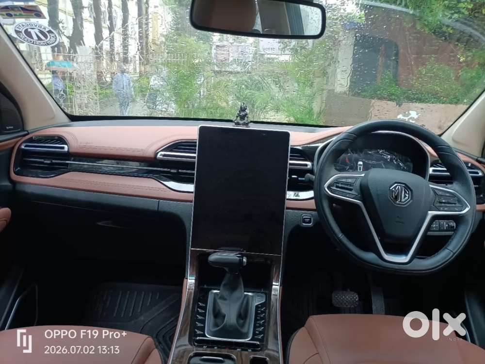 Mg Hector Plus Savvy Pro 1.5 Turbo Petrol Cvt 7 Str, 2025, Petrol