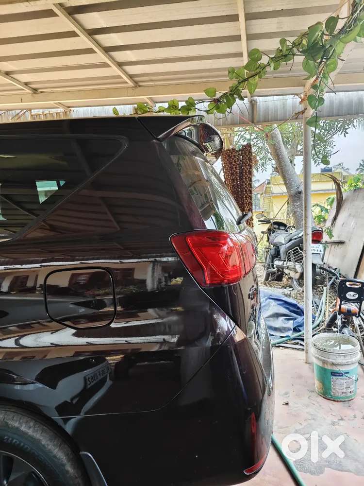 Toyota Innova 2019 Diesel Well Maintained