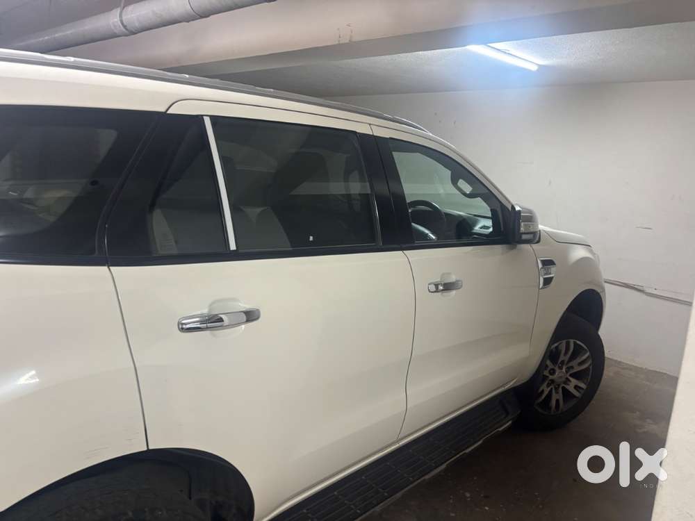 Mint Condition Dr Driven Ford Endeavour- Showroom Condition