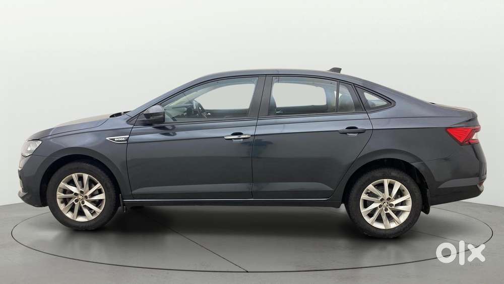 Skoda Slavia 1.0 Ambition Tsi At, 2022, Petrol