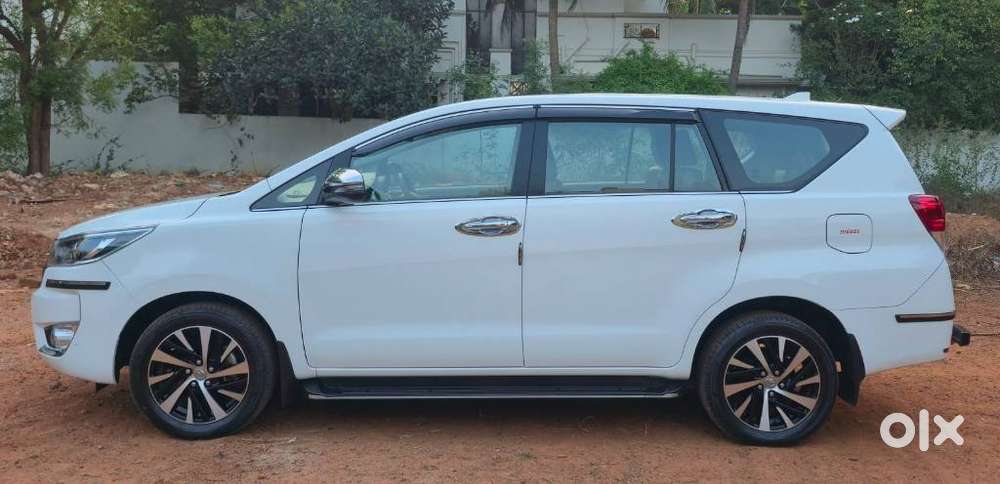 Toyota Innova Crysta