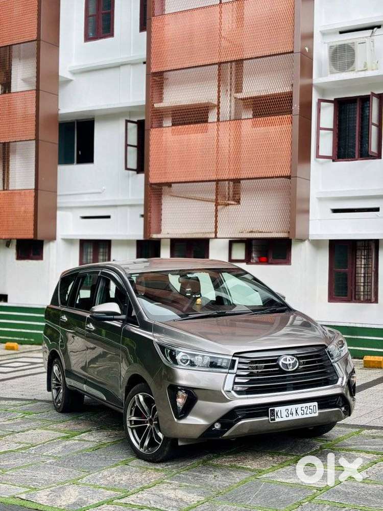 Toyota Innova Crysta 2.4 V 7 Str, 2018, Diesel