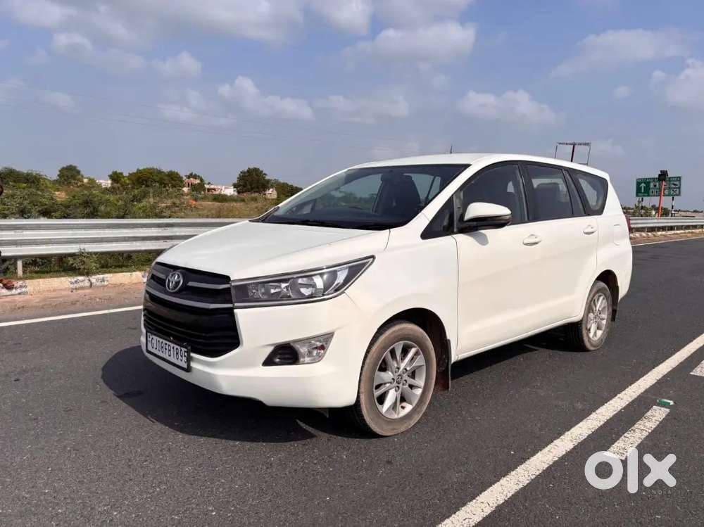 Toyota Innova Crysta G 2016