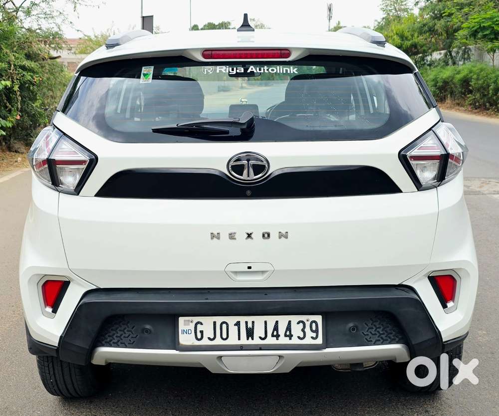 Tata Nexon 1.2 Revotron Xza Plus, 2022, Petrol