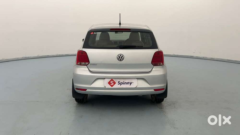 Volkswagen Polo Petrol Highline 1.2l, 2015, Petrol