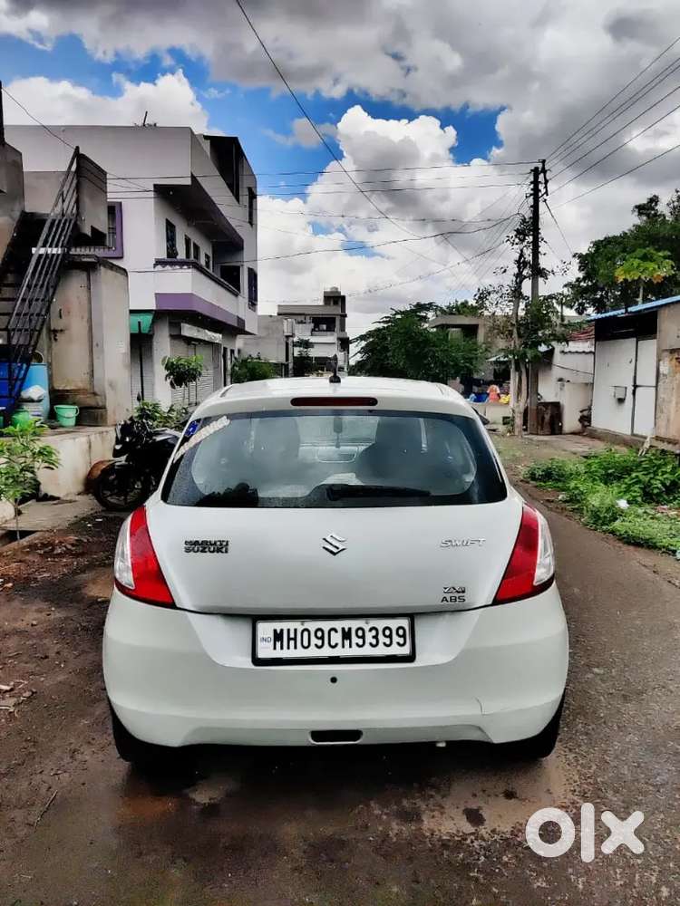Maruti Suzuki Swift 2012 Ending Petrol Manual