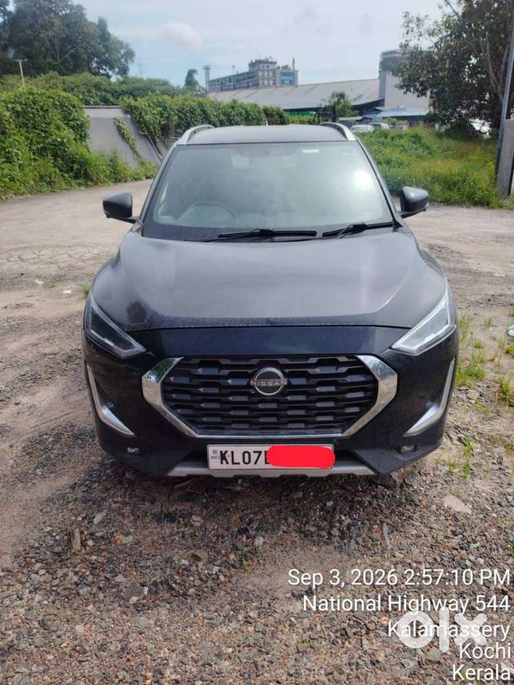 Nissan Magnite 1.0 Xv Premium, 2023, Petrol