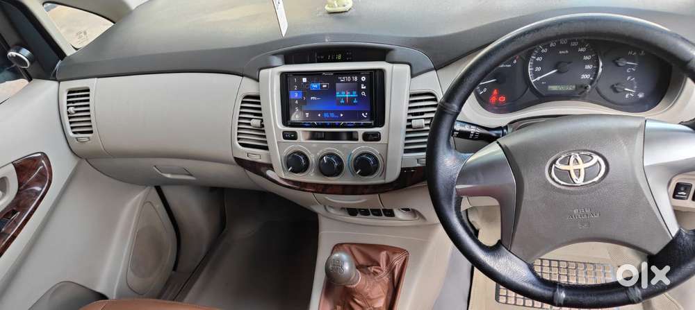 Toyota Innova 2.5 G (diesel) 8 Seater, 2014, Diesel