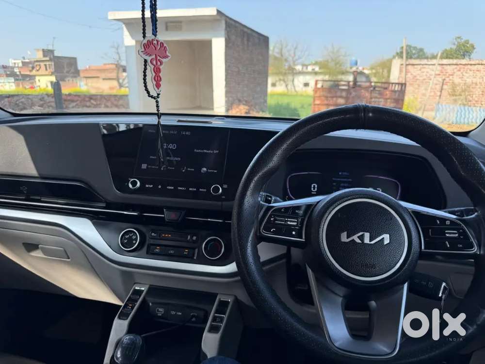 Kia Carens 2023 Diesel Well Maintained