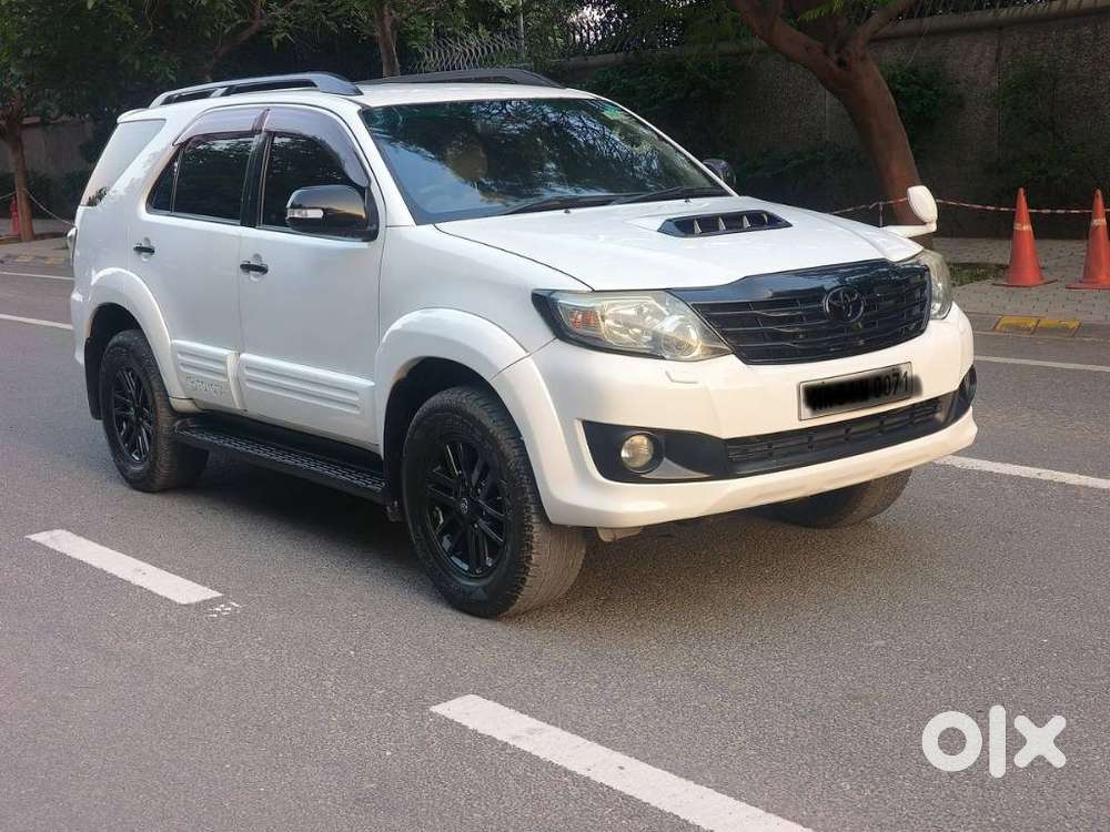 Toyota Fortuner 2011-2016 4x2 Manual, 2012, Diesel