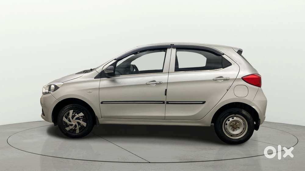Tata Tiago 1.2 Revotron Xm, 2019, Petrol