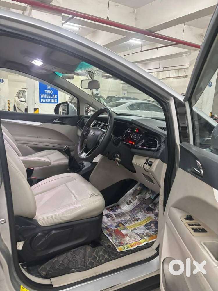 Mahindra Marazzo M8 8str, 2018, Diesel