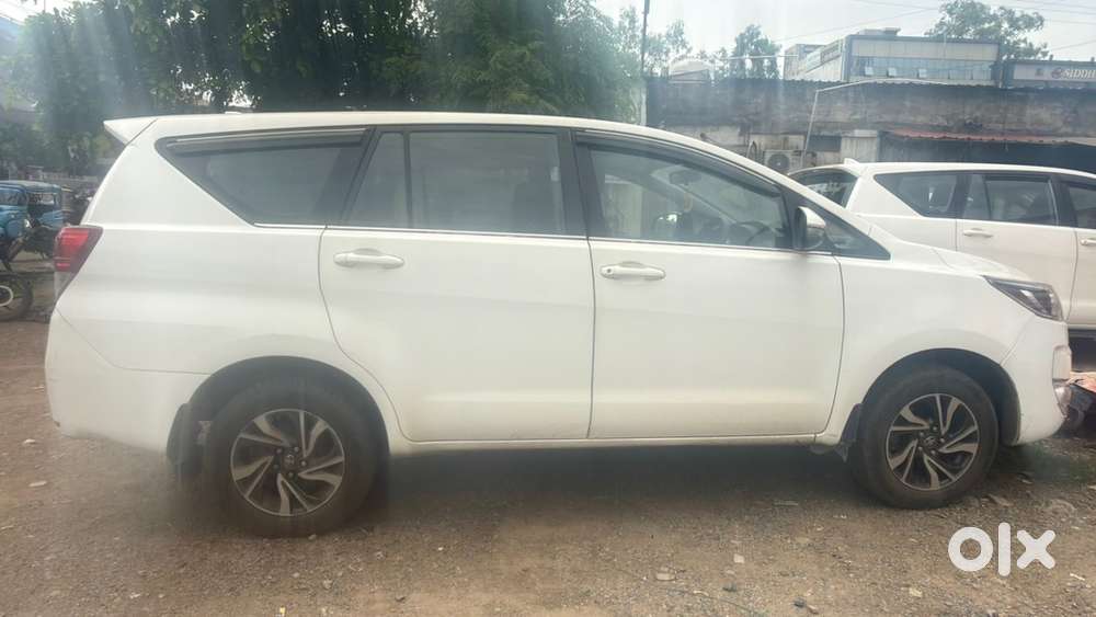 Toyota Innova Crysta Diesel 2022