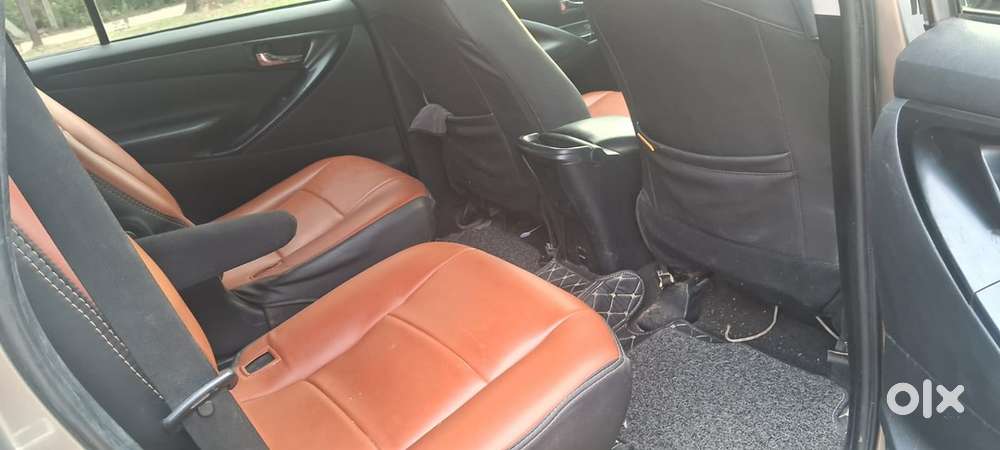 Toyota Innova Crysta 2017 Diesel 118000 Km Driven