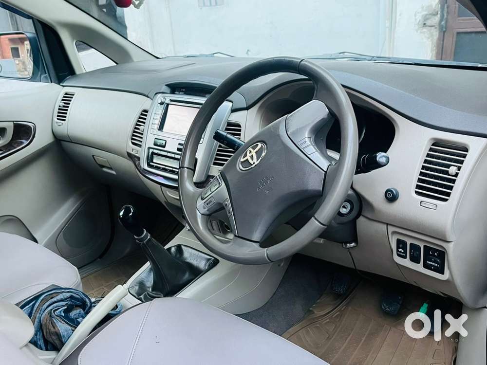 Toyota Innova 2013 Diesel Well Maintained