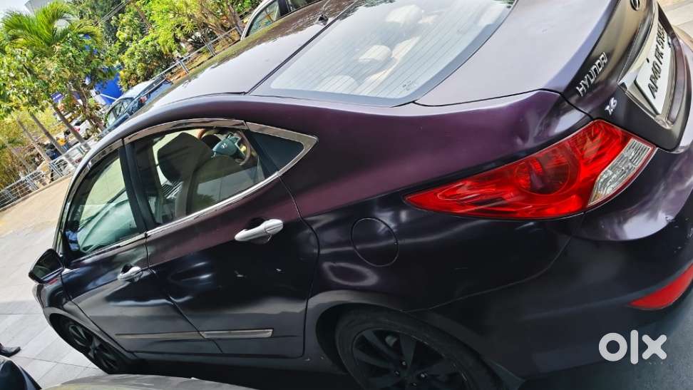 Hyundai Fluidic Verna, 2012