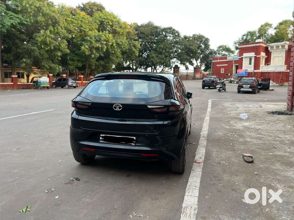 Tata Altroz 2023 Petrol Year
