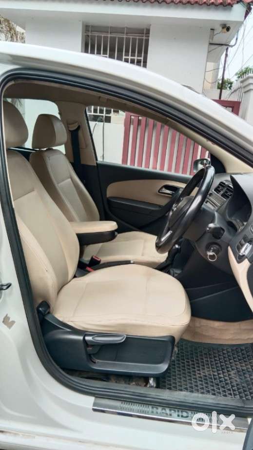 Skoda Rapid 1.6 Mpi At Style, 2018, Petrol