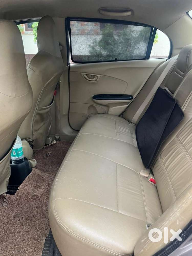 Honda Amaze 2015 Petrol Well Maintained