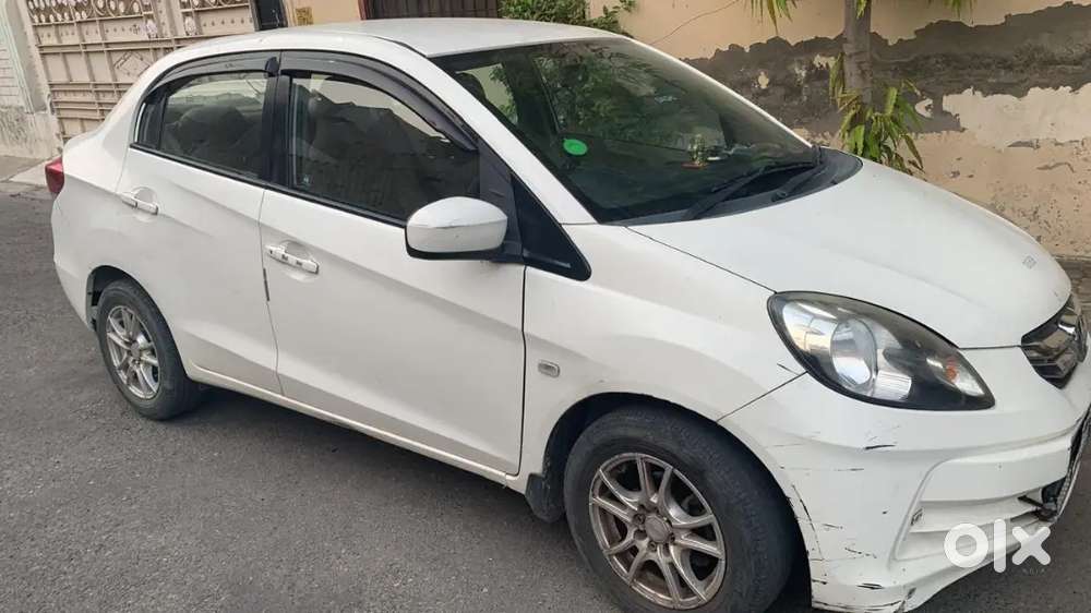 Honda Amaze  S Idtec 2014 Alloy Wheels,adjustable Seat.all Orignal.