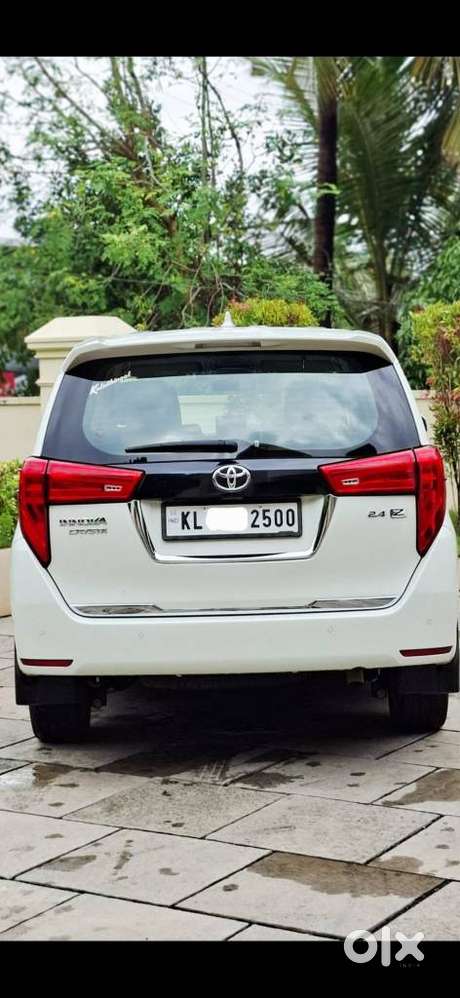 Toyota Innova Crysta [2020-ongoing] 2.4 Zx At 7 Str, 2022, Diesel
