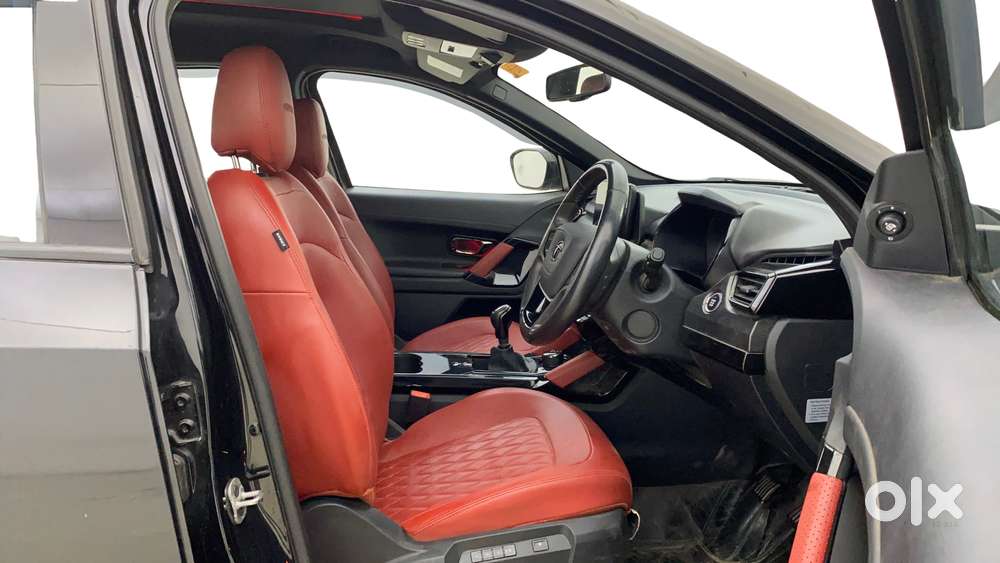 Tata Safari 2.0 Kryotec Xz Plus Red Dark Edition, 2023, Diesel