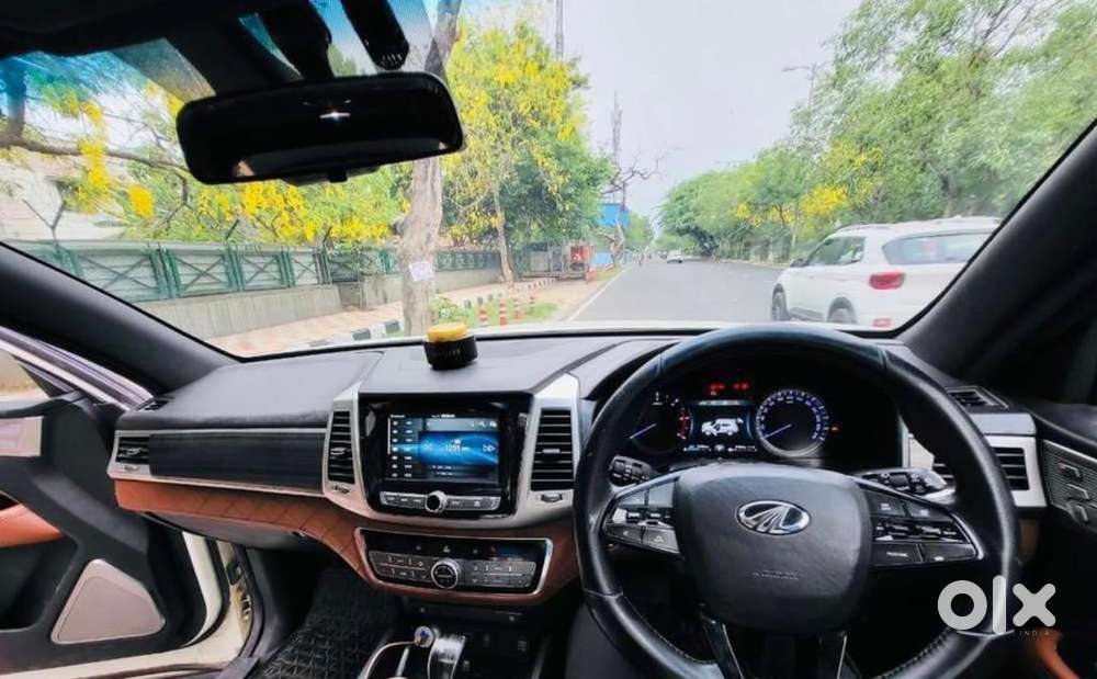 Mahindra Alturas G4 2020 Diesel 80000 Km Driven