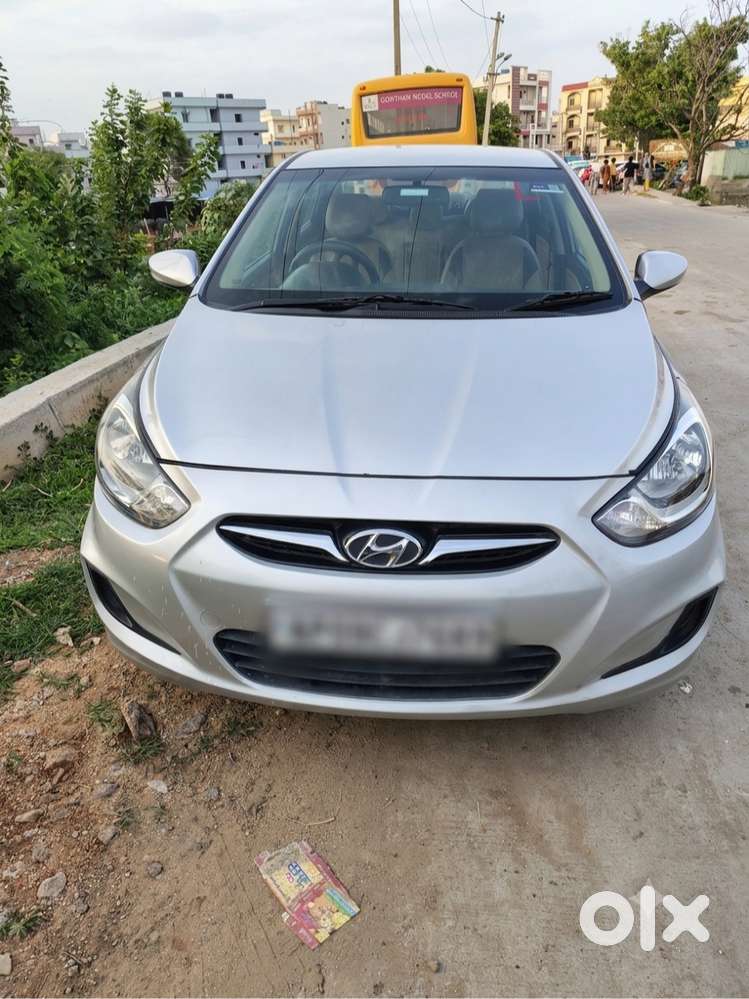 Hyundai Verna 2012 Petrol 82500 Km Driven Well Maintained