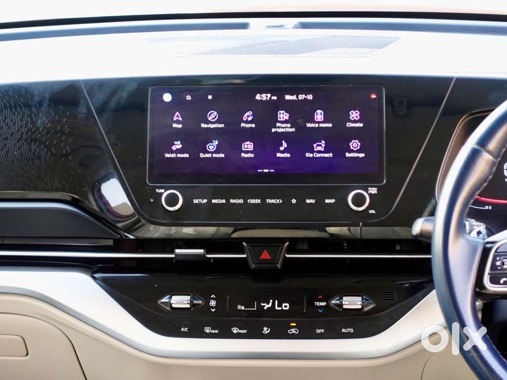 Kia Carens 1.4 Luxury Plus Dct 7 Str, 2022, Diesel