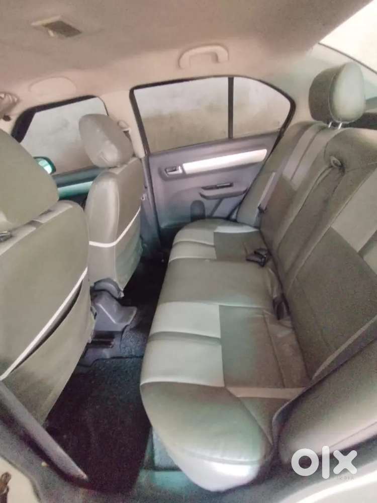 Maruti Suzuki Dzire 2010 Cng