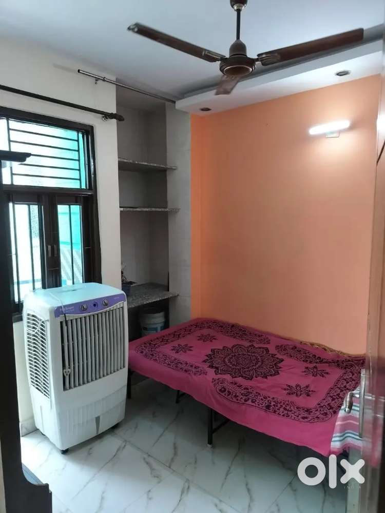 1bhk builder floor Near Uttam Nagar west for (Lease property)