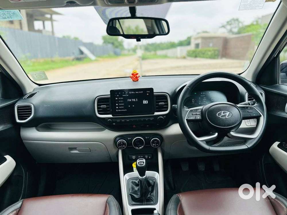 Hyundai Venue Sx 1.2 Mt Knight Edition, 2023, Petrol