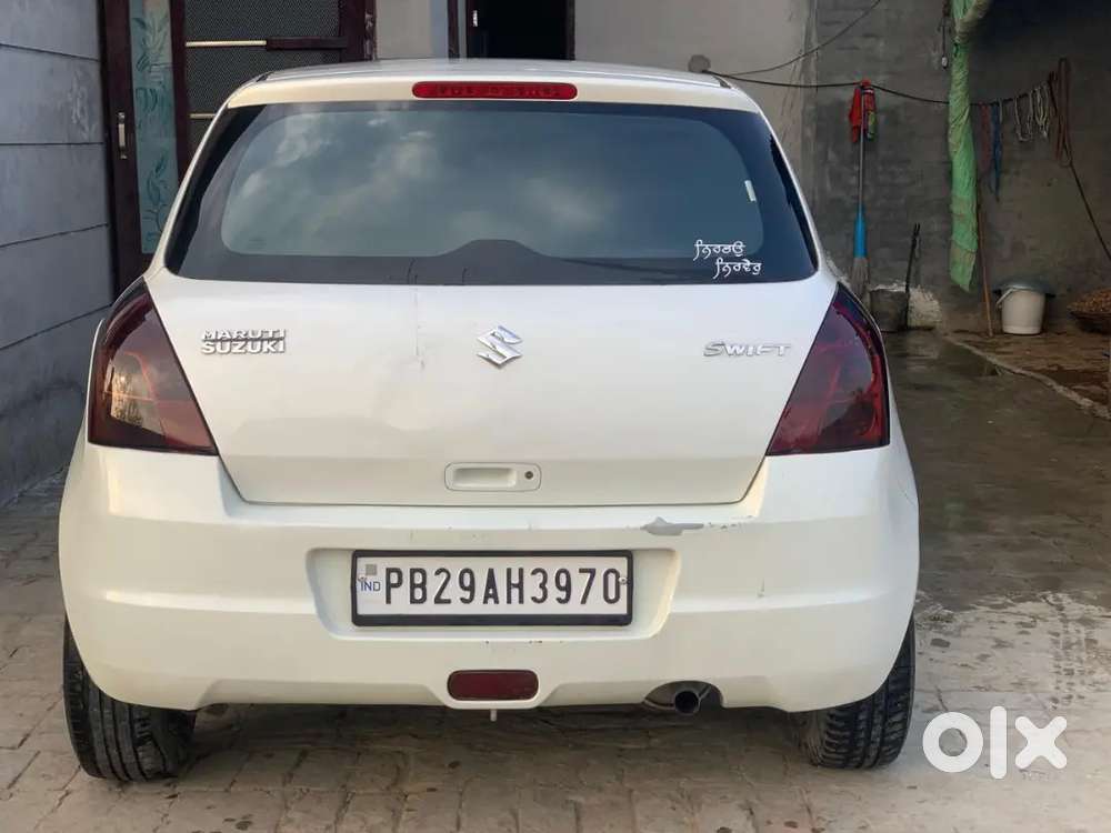Maruti Suzuki Swift 2011 Petrol 62000 Km Driven