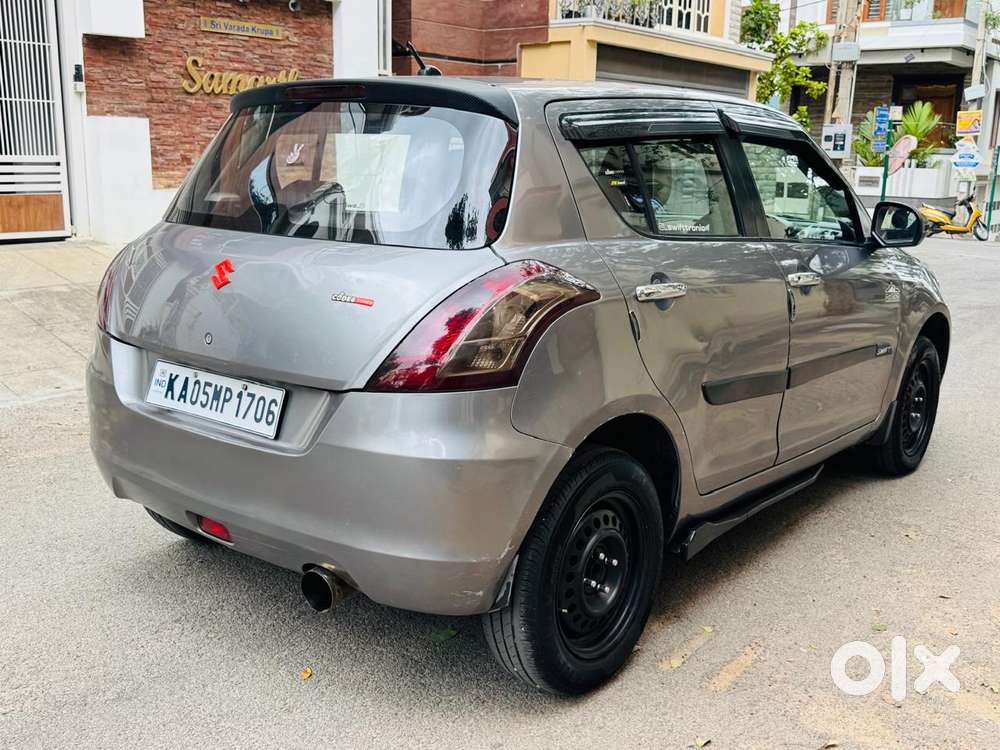 Maruti Suzuki Swift Vxi 1.2 Abs Bs-iv, 2014, Petrol