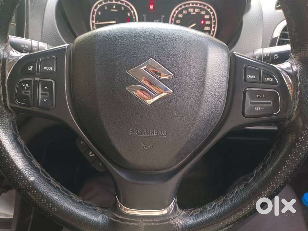 Maruti Suzuki Brezza 1.5 Zxi Plus Smart Hybrid Dual Tone, 2020, Petr..