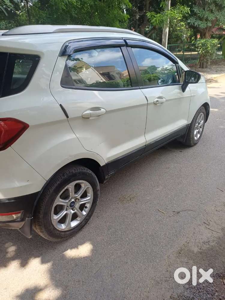Titanium Diesel 2019 Push Start 6 Air Bags Sun Roof Fully Insured New
