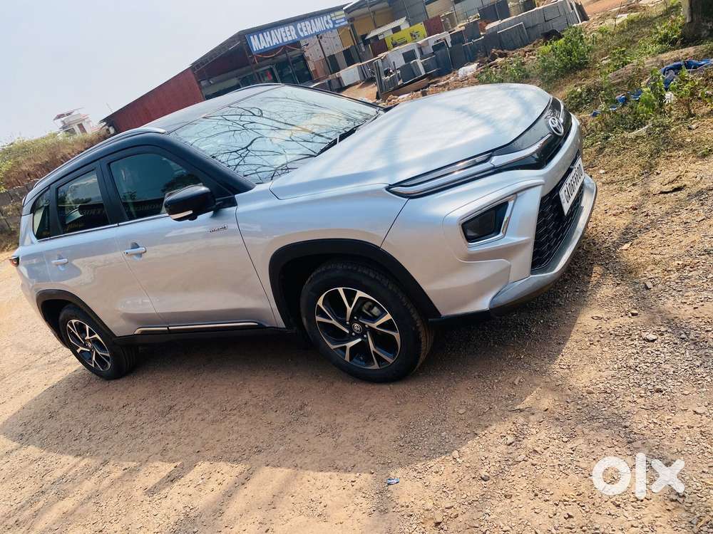 Toyota Urban Cruiser Hyryder 1.5 V Hybrid, 2023, Petrol