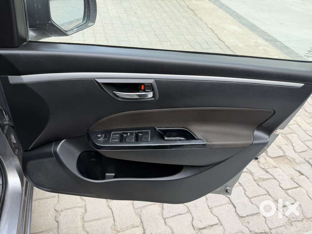 Maruti Suzuki Swift Vxi Optional, 2015, Petrol