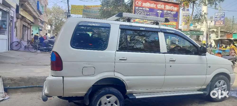 Chevrolet Tavera Neo 2015