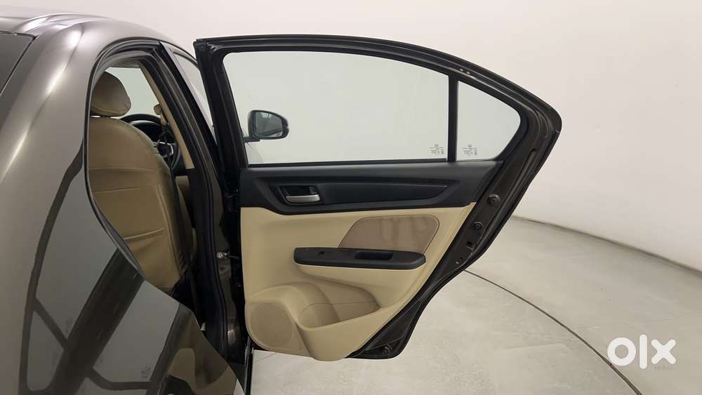 Honda Amaze Vx 1.2 Petrol Cvt, 2022, Petrol