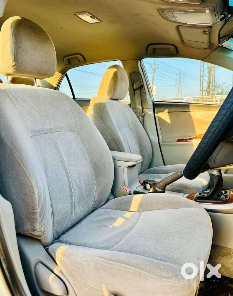 Toyota Corolla Altis 2010-2013 G, 2010, Petrol